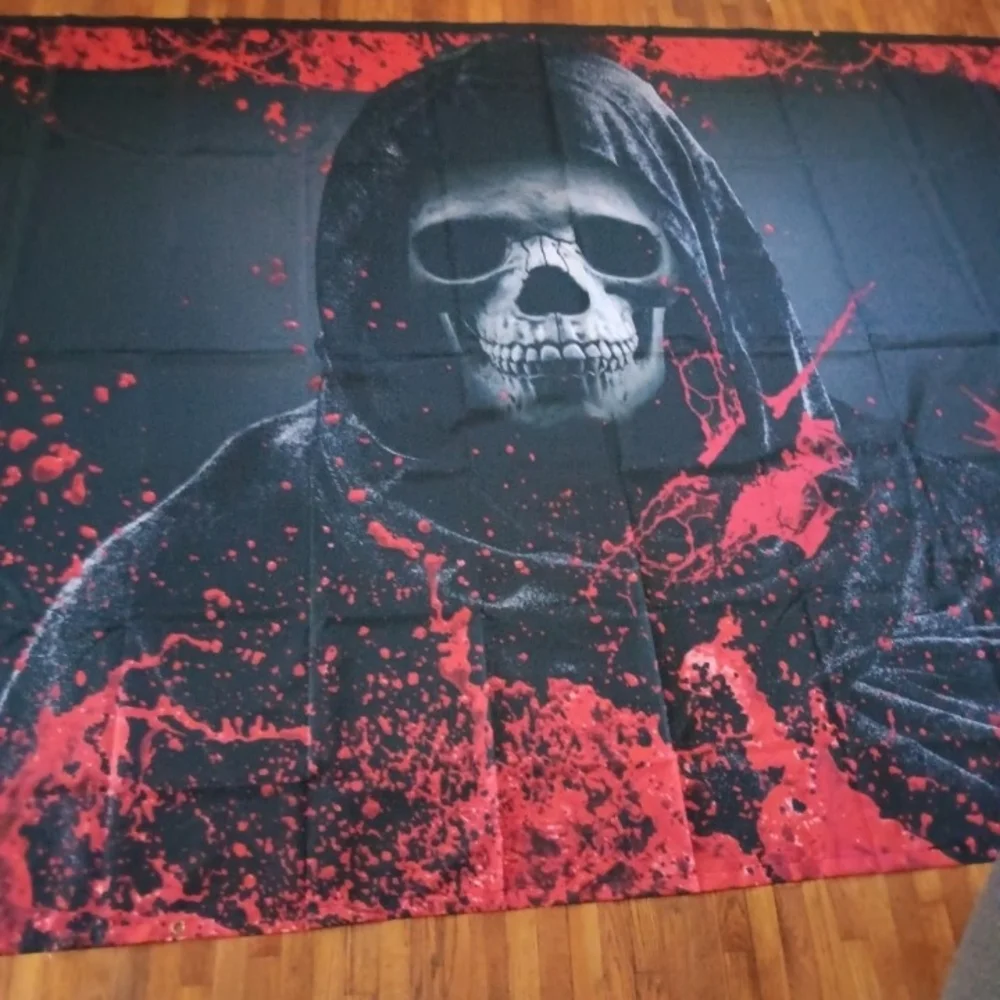 NWT Halloween Oversized Red and Black Skull Terror Grimm Reaper Tapestry 157x70